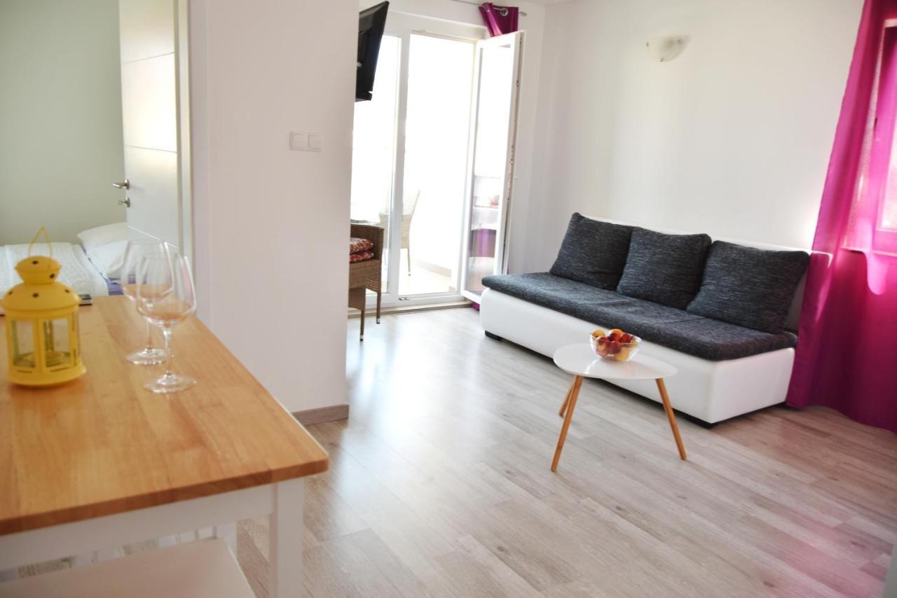 Rab Apartments Aurora Rab Town Buitenkant foto