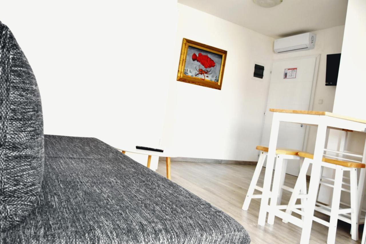 Rab Apartments Aurora Rab Town Buitenkant foto